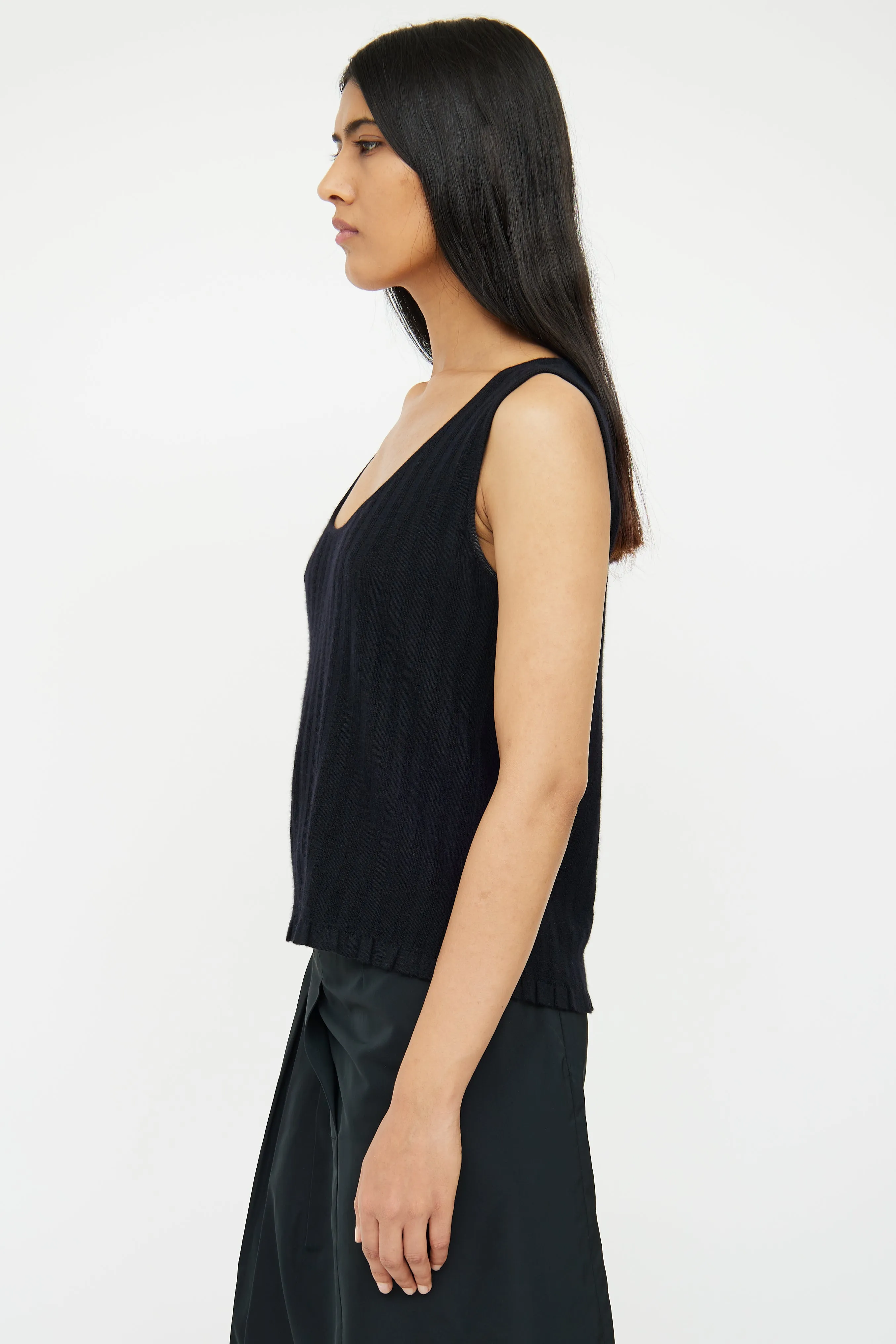 Black Cashmere Sleeveless Knit Top