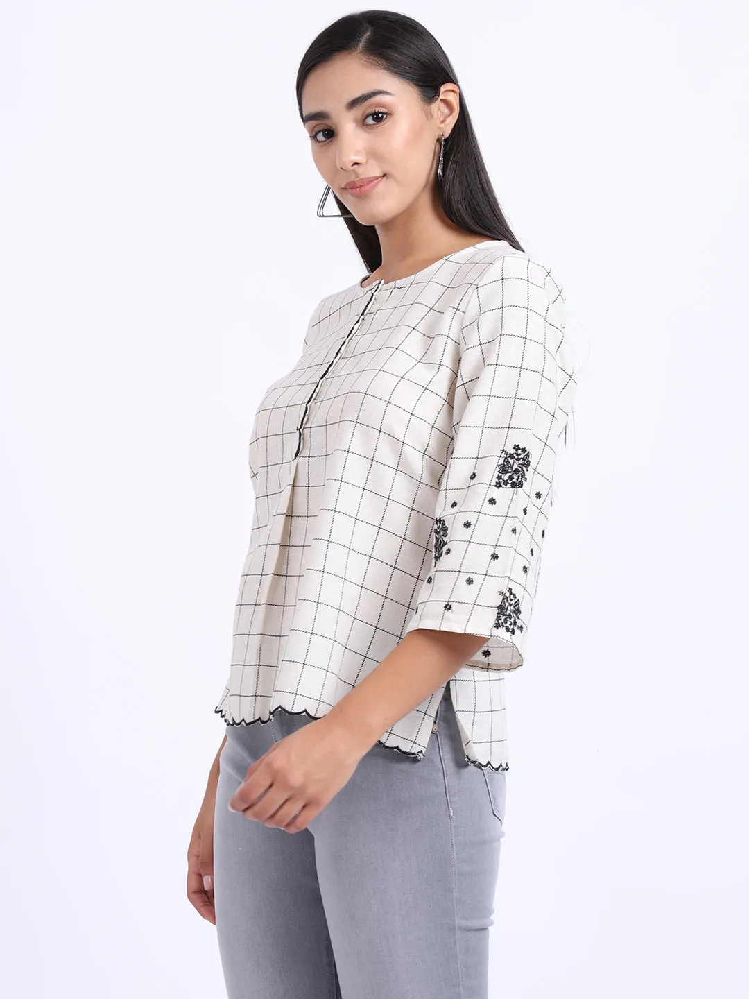 Women's Casual  White Check Round neck Tunic